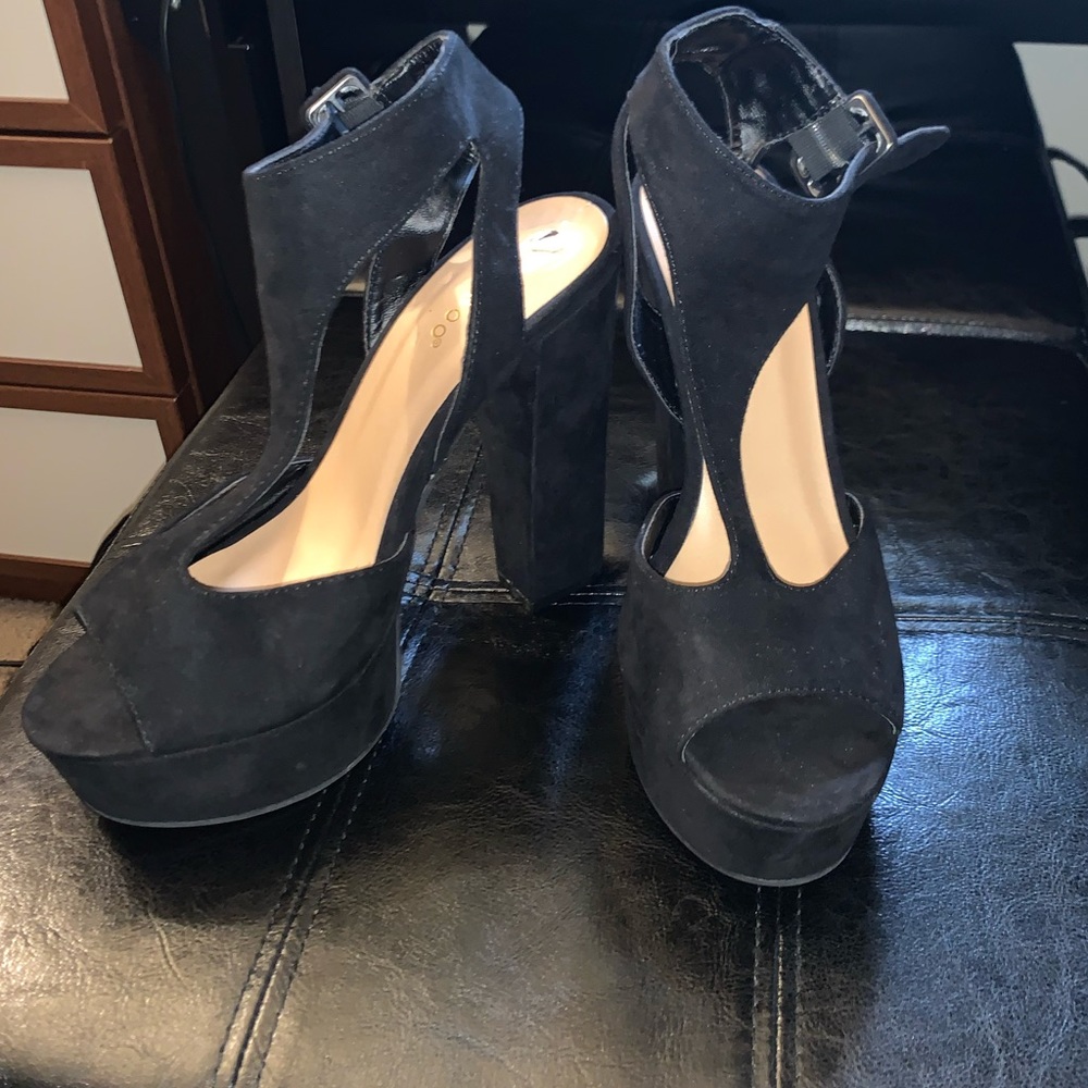 Bamboo Black Heels